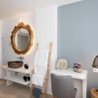 Deluxe Double Room with Balcony and Sea View