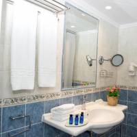 Double or Twin Room with Sea View