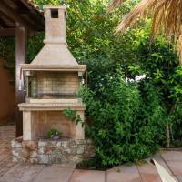 Three-Bedroom Villa Argo