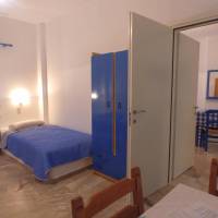 Studio with Interconnecting Door