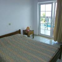 One-Bedroom Apartment with Sea View