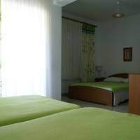 Studio (4 Adults)