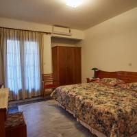 One-Bedroom Apartment (4 Adults)