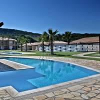 Family Bungalow (2 Adults + 2 children)