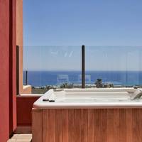 Two Bedroom Luxury Suite Sea View  outdoor Jacuzzi