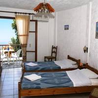 Studio (3 Adults)