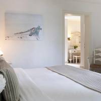 One-Bedroom Family Room (2 Adults + 2 Children up to 11 years old)