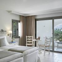 Deluxe Room with Garden or Mountain View