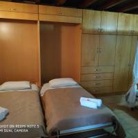 Deluxe One-Bedroom Apartment