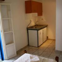 Studio (2 - 3 Adults)
