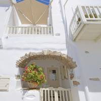 Family Studio (2 Adults + 2 Children)