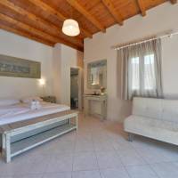 One-Bedroom Apartment (3 Adults) with Garden View