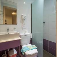One-Bedroom Apartment (3 Adults)