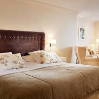 Deluxe Junior Double Suite with Partial Sea View 