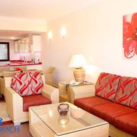Superior One-Bedroom Apartment