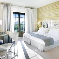 Double Room (1 Adult)