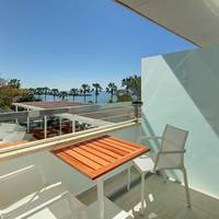 Oh Là Là with Side Sea View Double or Twin Room