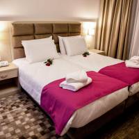 Deluxe Room with Lake View