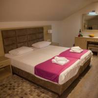 Deluxe Room - Attic