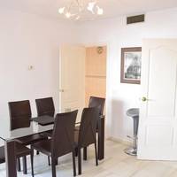Three-Room Apartment (6 Adults)