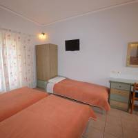 Studio (3 Adults)