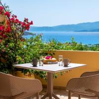 One Bedroom Apartment with Sea View