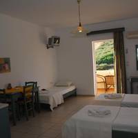 Studio (3 Adults)
