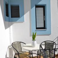 Studio (2 Adults)