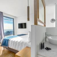 Junior Penthouse Suite Sea view & Jacuzzi