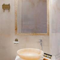 Twin Room with extra bed and Ensuite Bathroom