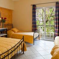 Budget Quadruple Room with Shared Bathroom and Balcony