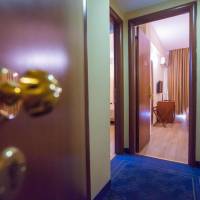2 Double/Twin Rooms with Interconnecting Door