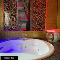 Deluxe Suite with Spa Bath