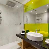 Standard Double Room with City View - Disability Access