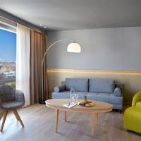 Executive Suite with City View