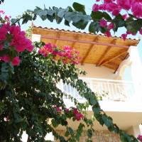 Classic Double or Twin Room with Partial Sea View