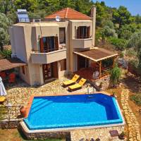 Two-Bedroom Villa Sky - Split Level with Private Pool