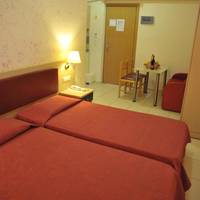 Studio (2-3 Adults)