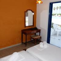 One-Bedroom Apartment (4 Adults)