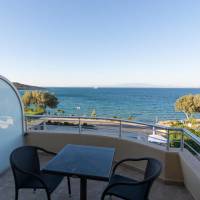 One-Bedroom Apartment with Sea View