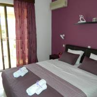 Studio (2 Adults)