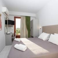 Studio (2 Adults)