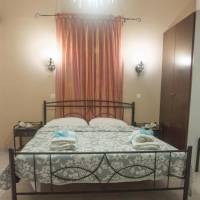 Studio (2 Adults)
