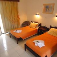 Studio (2 Adults)