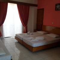 Studio (3 Adults)