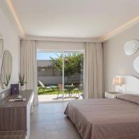 Triple Room with Garden View