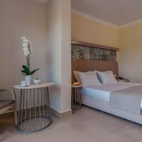 Suite with Garden View