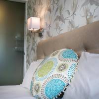 Queen Room with Spa Bath