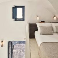 Cave Suite with Caldera View (2 Adults)