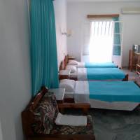 Studio (3 Adults)